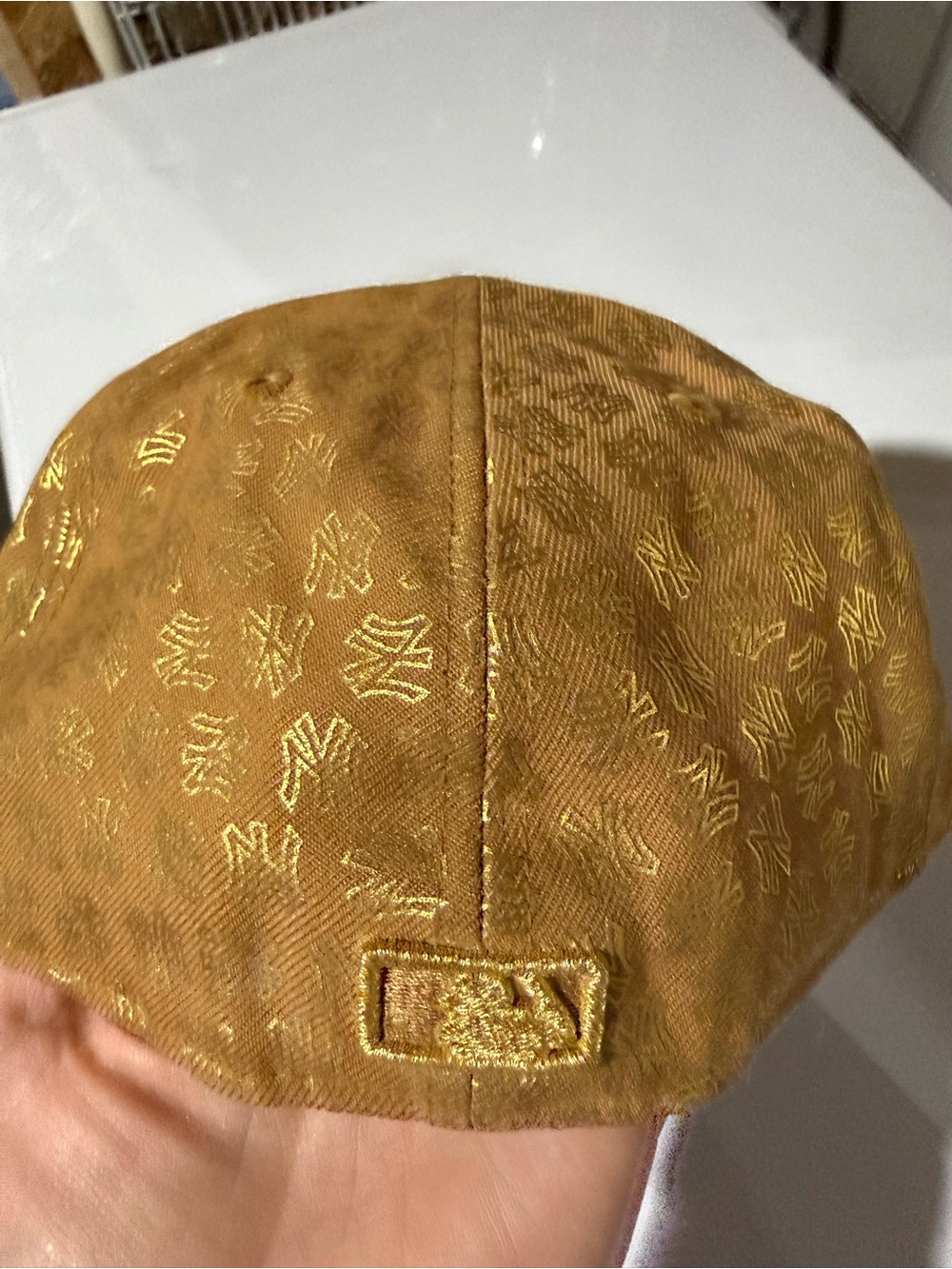 New Era Metallic Gold NY Pattern Baseball Cap - Picture 2 of 4